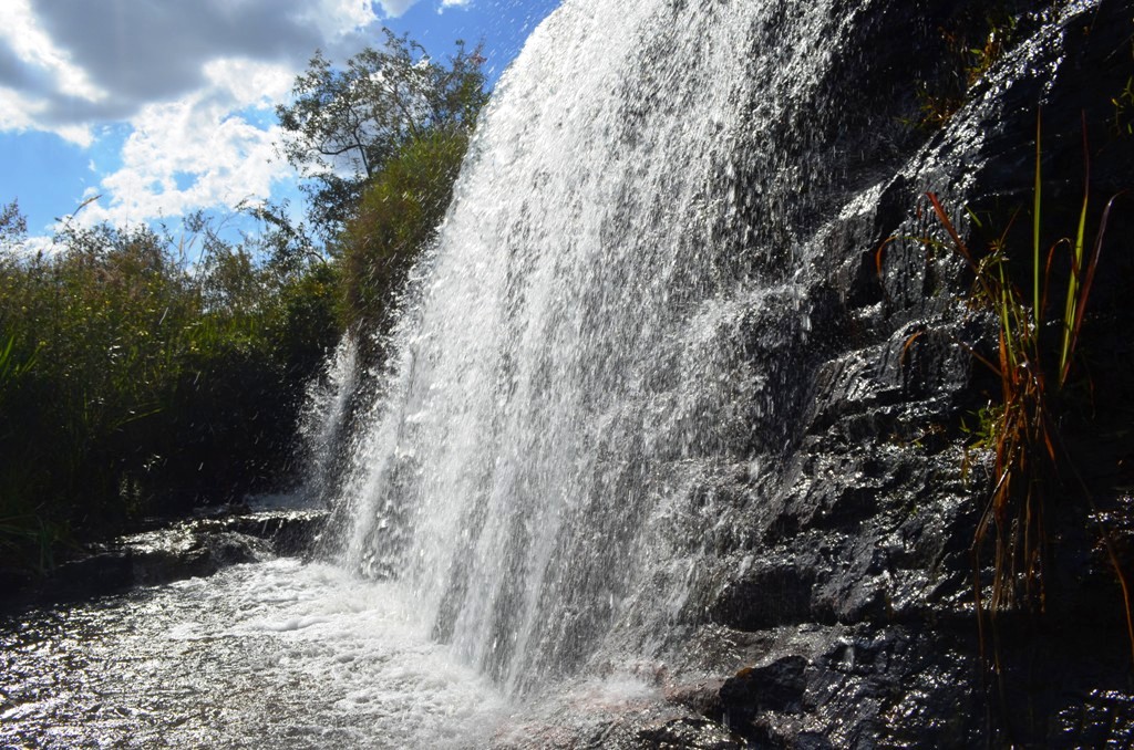 Cachoeira Araruna- Próximo a rodovia