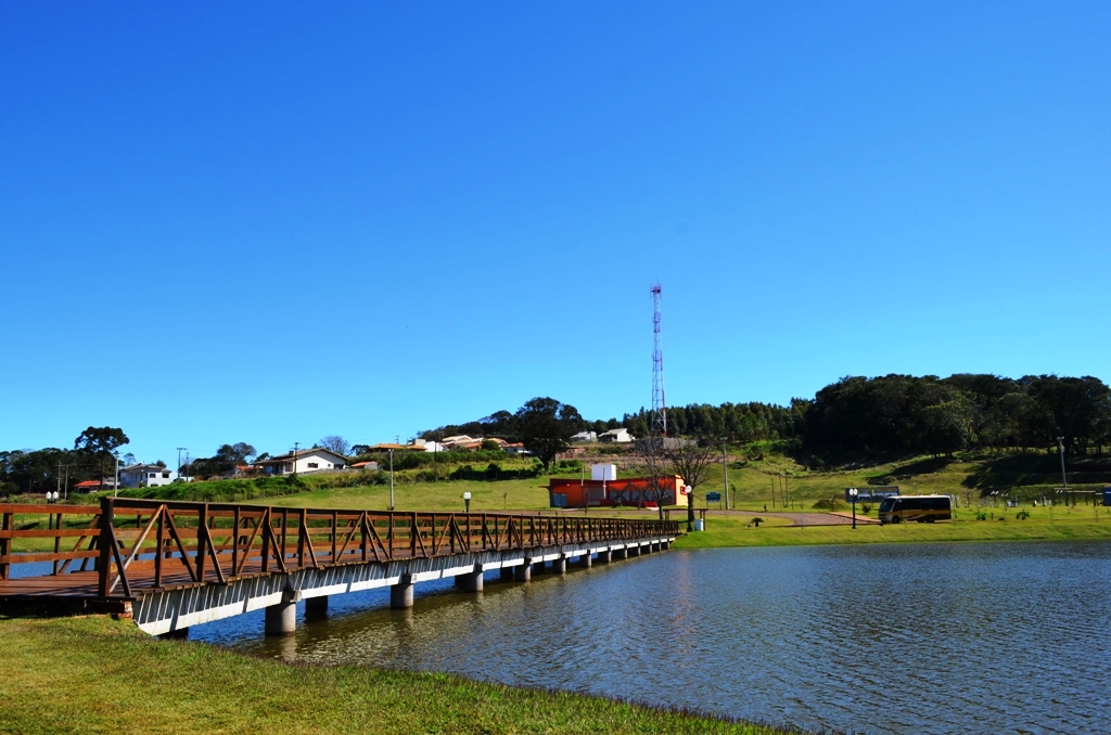 Parque do lago de Mamborê
