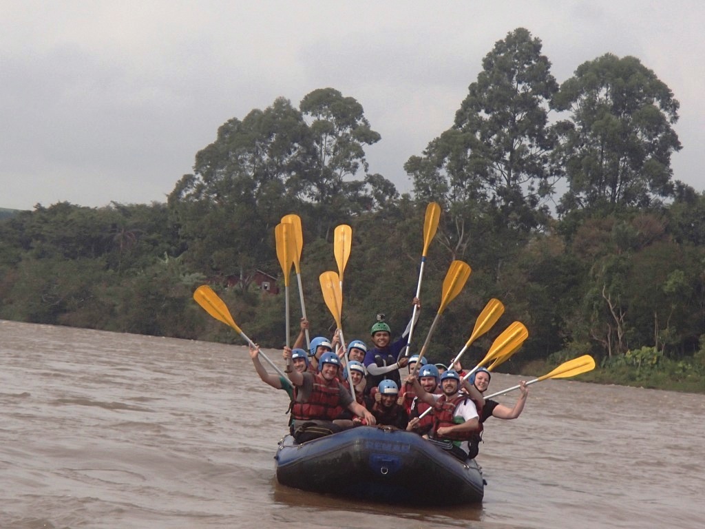 Rafting no Rio Tibagi - Operadora Guartelá Turismo