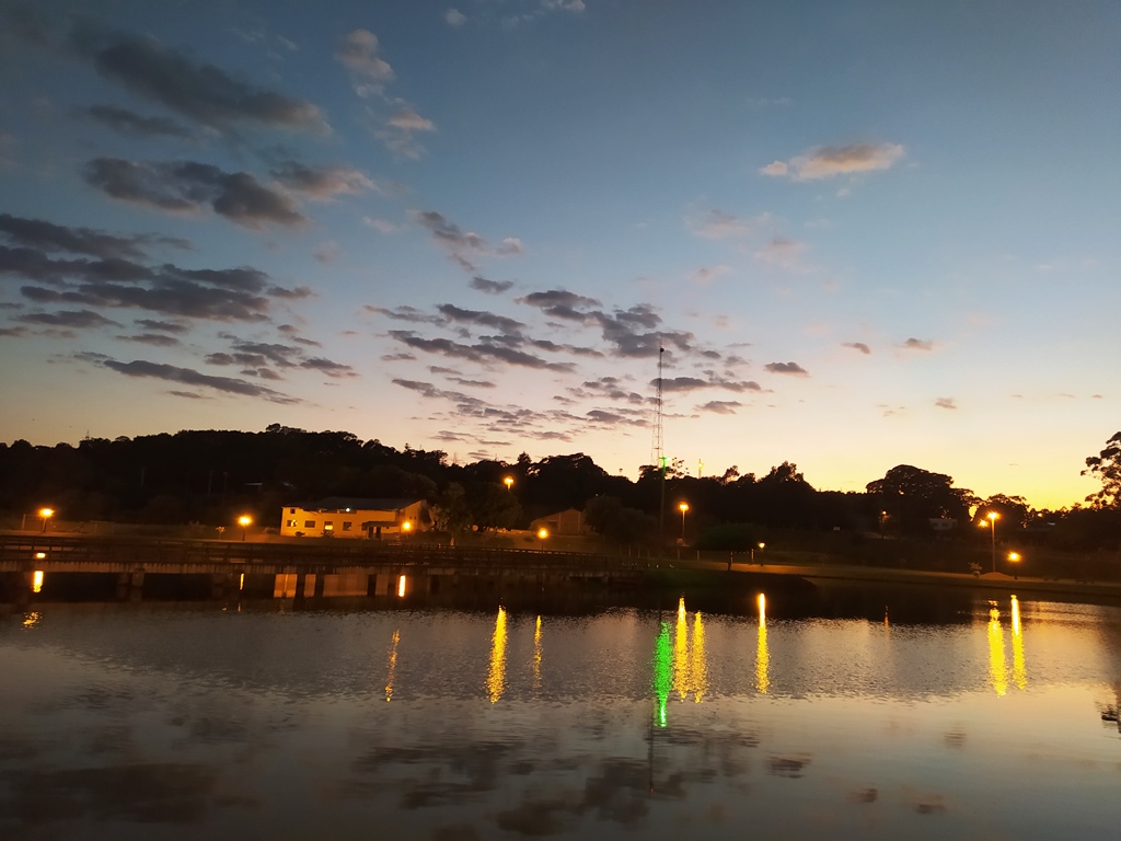 Parque do Lago Mamborê