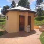 Banheiros localizados no Parque Municipal Teodoro de Oliveira.